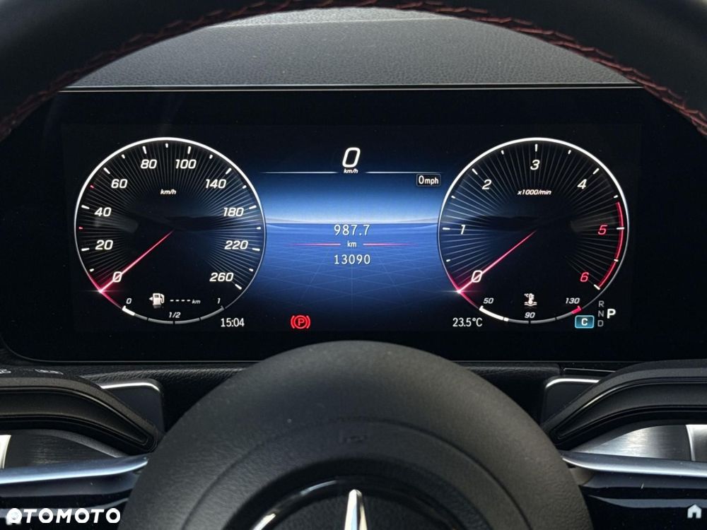 Mercedes-Benz GLB - 15
