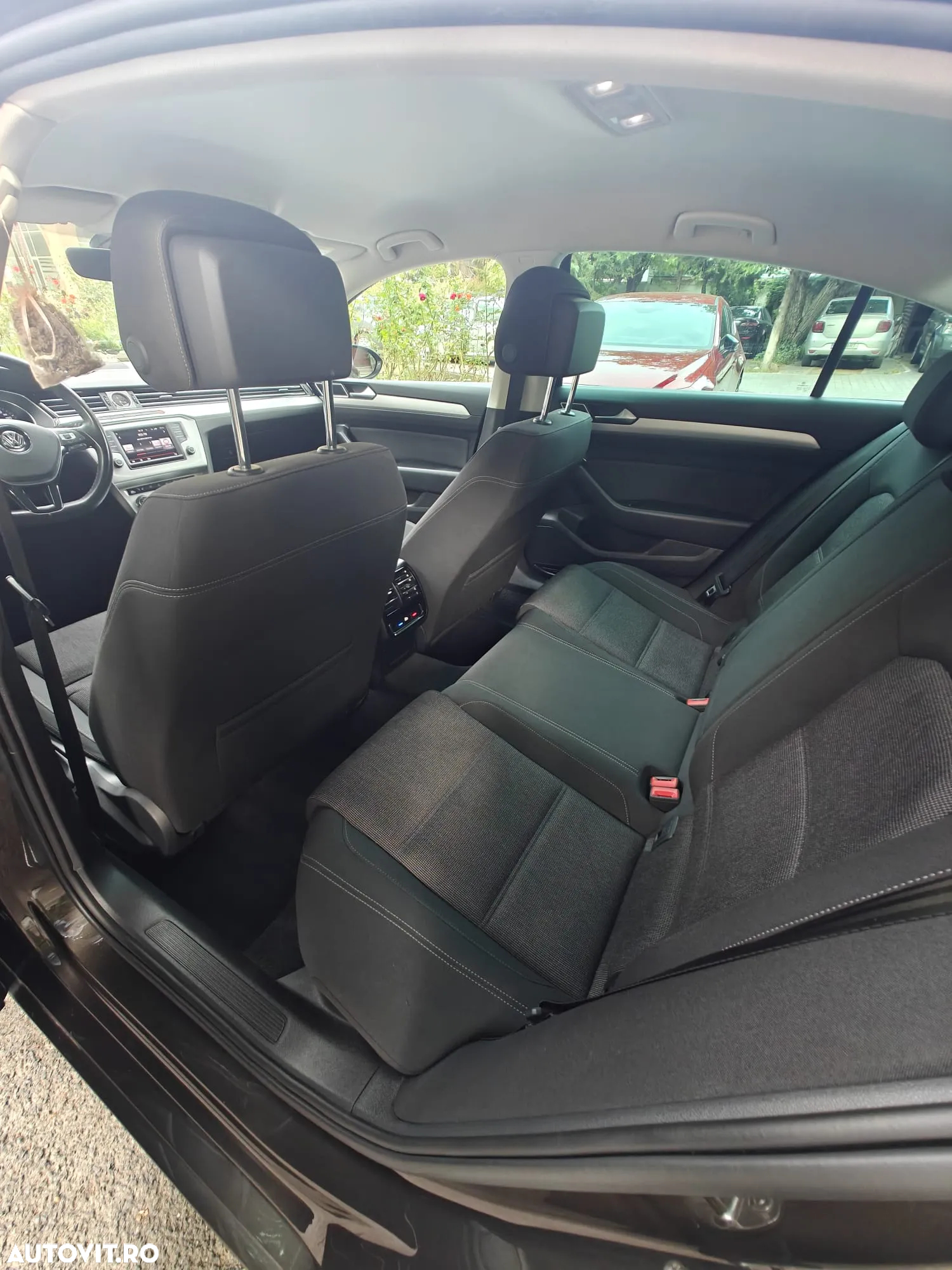 Volkswagen Passat 2.0 TDI Comfortline - 7