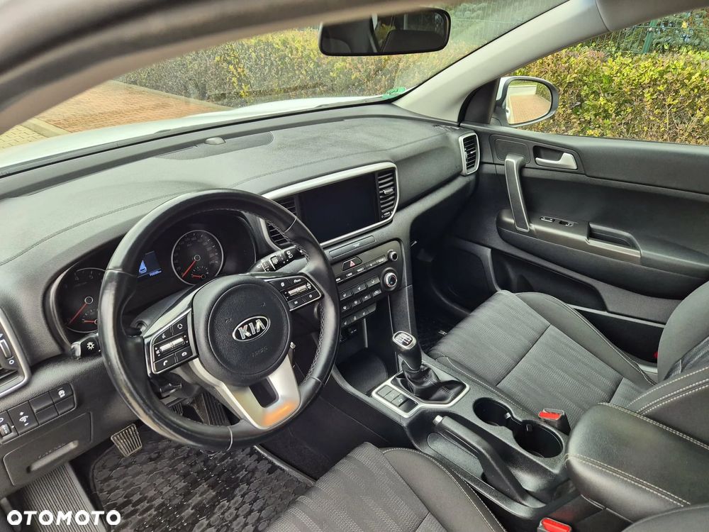Kia Sportage - 16