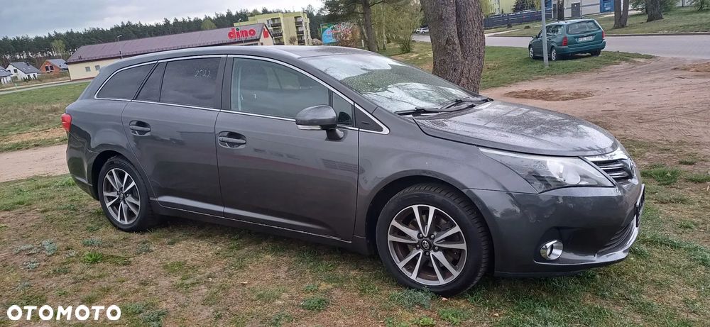 Toyota Avensis 2.2 D-4D Automatik Edition (2014) - 3