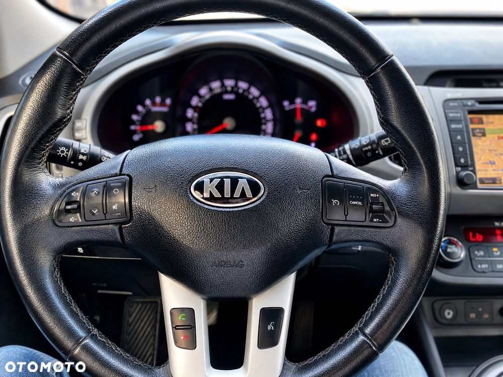 Kia Sportage 1.7 CRDI 2WD Dream-Team Edition - 18