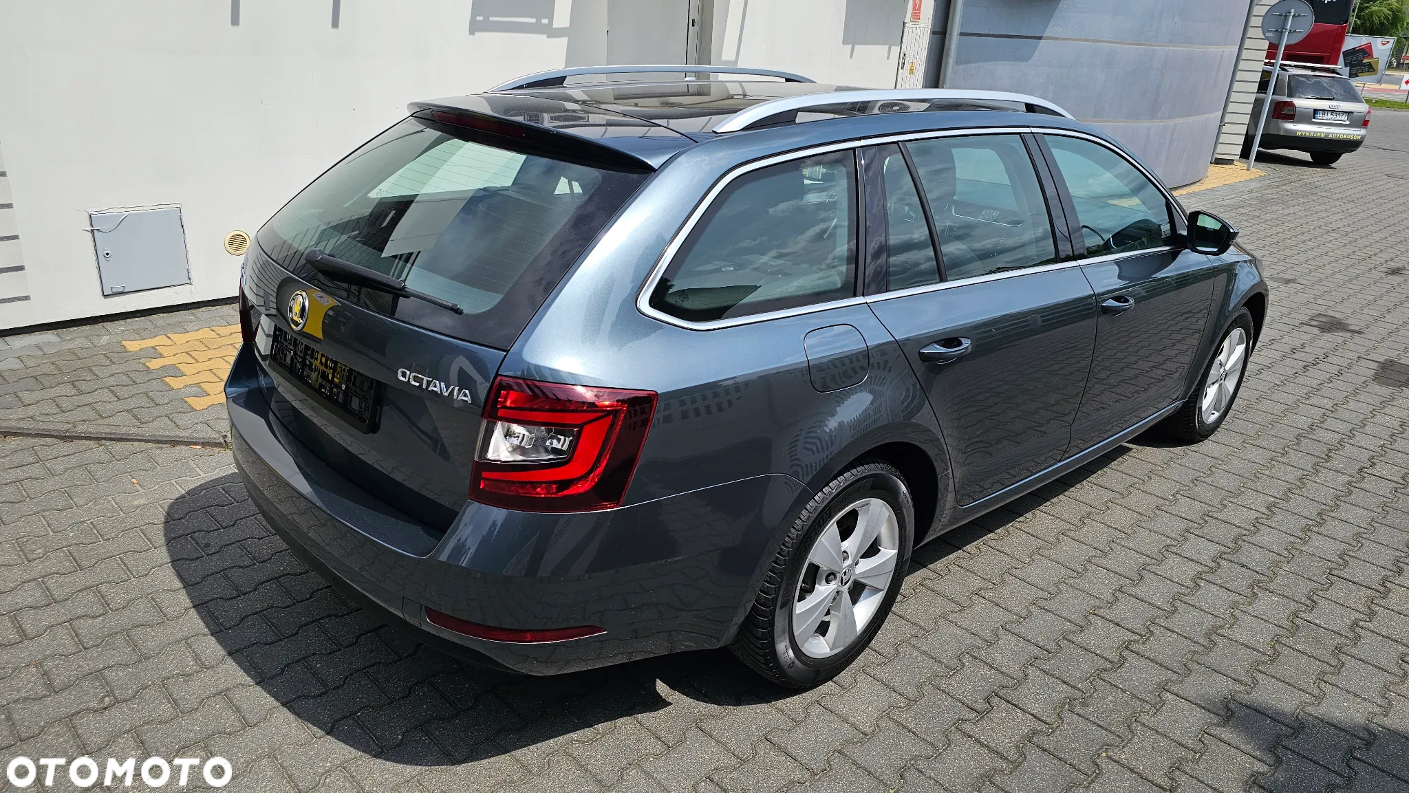 Skoda Octavia 1.6 TDI Ambition DSG - 14