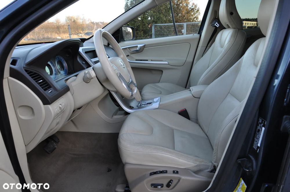 Volvo XC 60 - 21