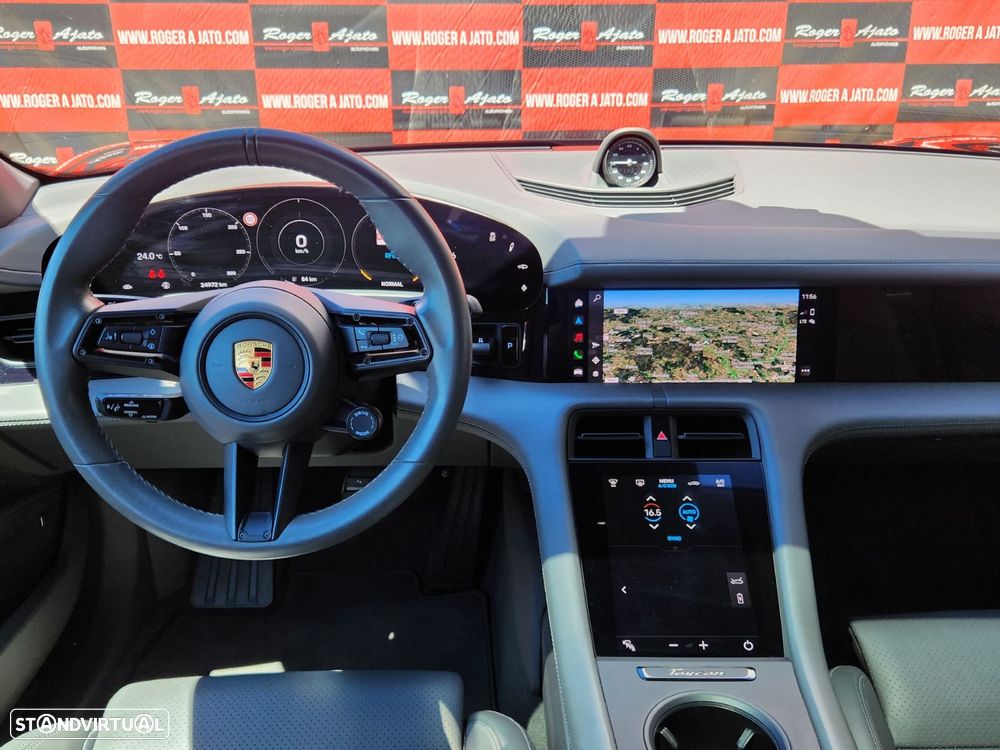Porsche Taycan - 21