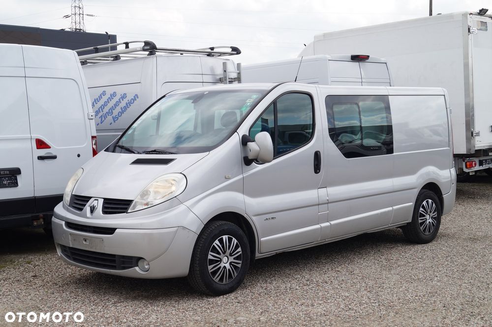 Renault Trafic - 2