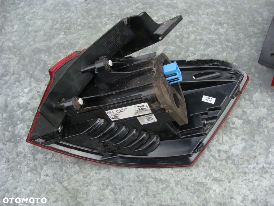 LAMPA LEWA PRAWA TYLNA TYŁ VOLKSWAGEN VW T-ROC 2GA945095 2GA945096 - 3