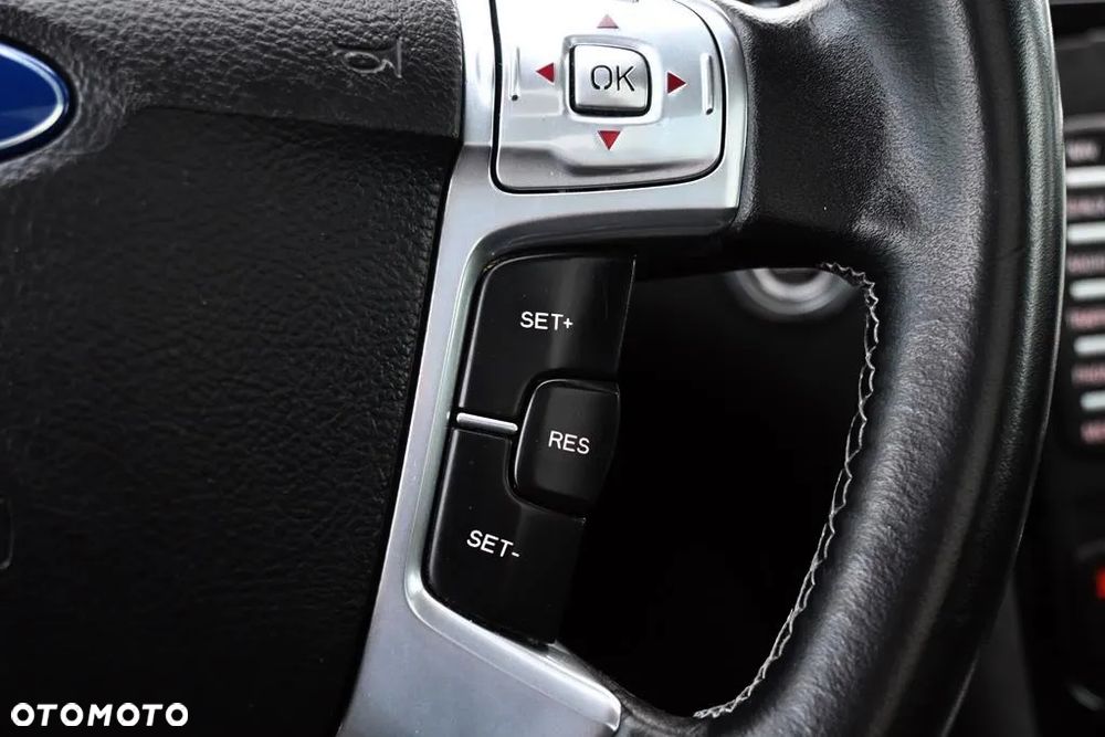 Ford S-Max 2.0 TDCi DPF Titanium X - 37