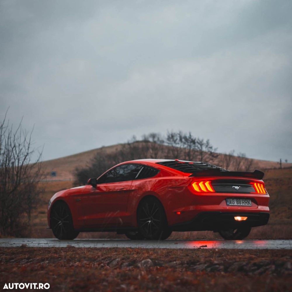 Ford Mustang - 1