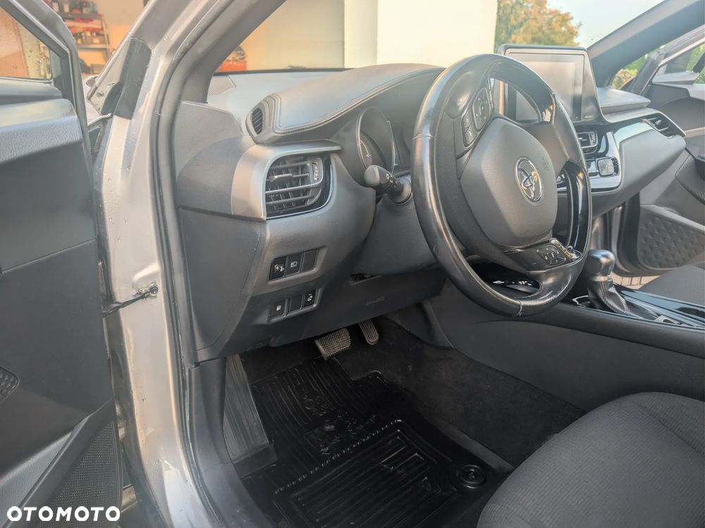Toyota C-HR - 23