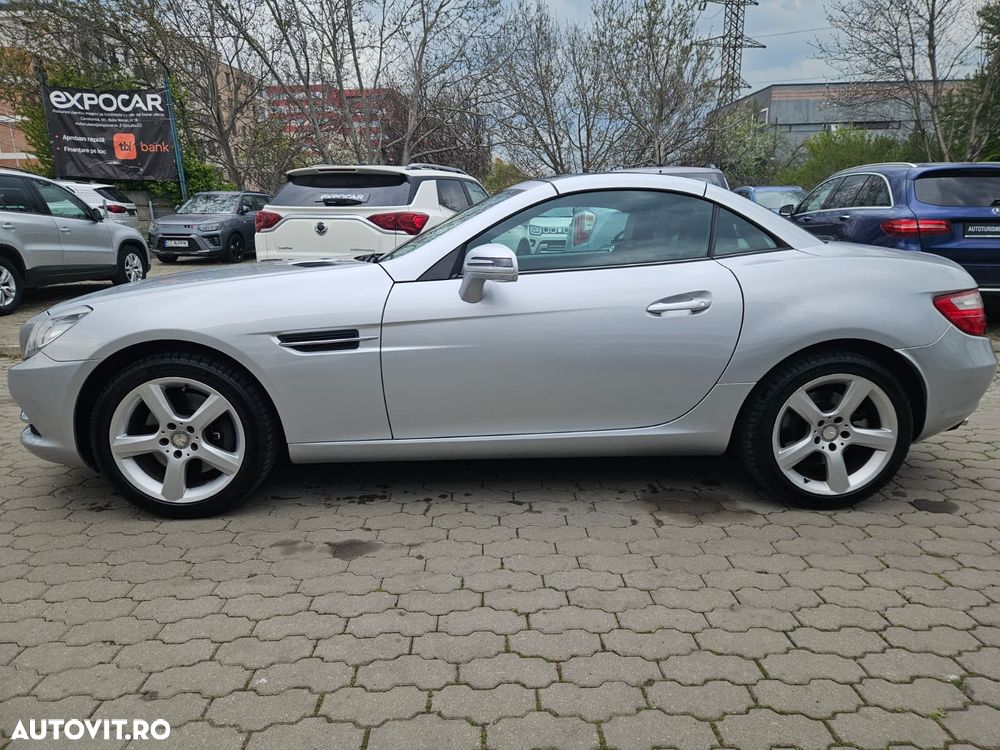 Mercedes-Benz SLK 250 (BlueEFFICIENCY) 7G-TRONIC - 14