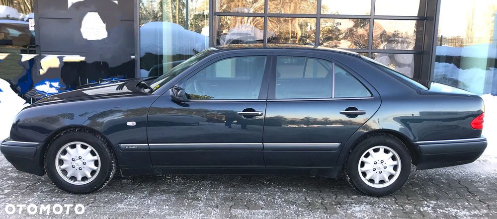 Mercedes-Benz Klasa E - 40