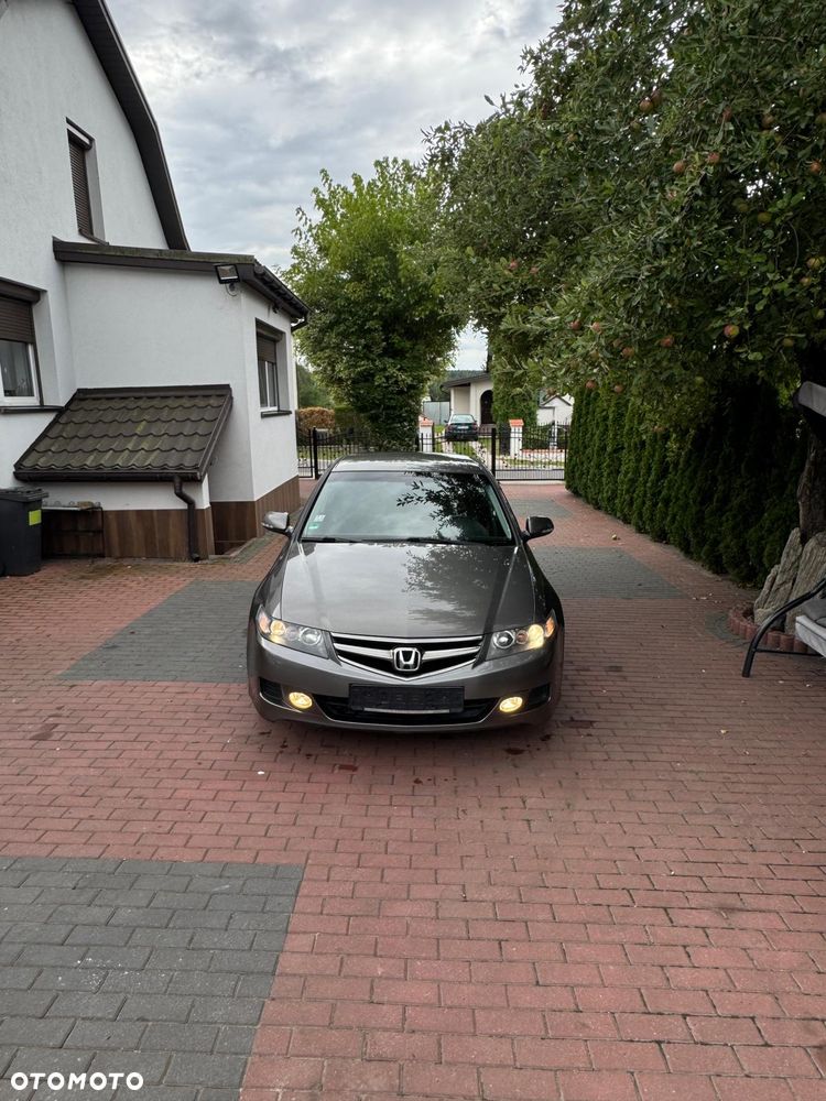 Honda Accord 2.0 Executive - 2