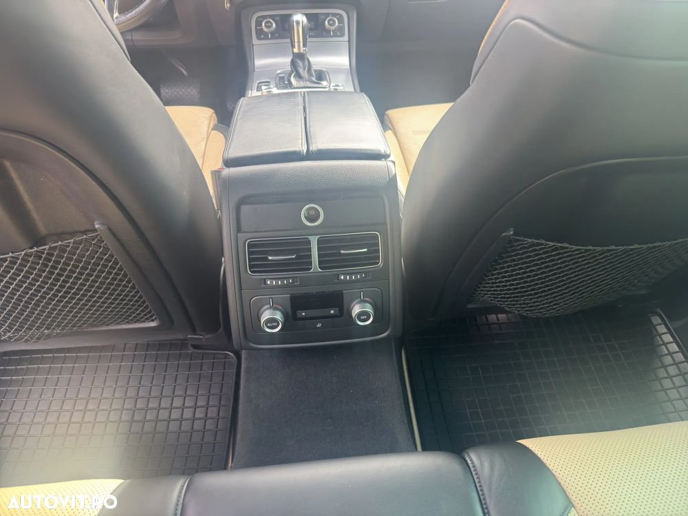 Volkswagen Touareg 3.0 V6 TDI BMT - 16