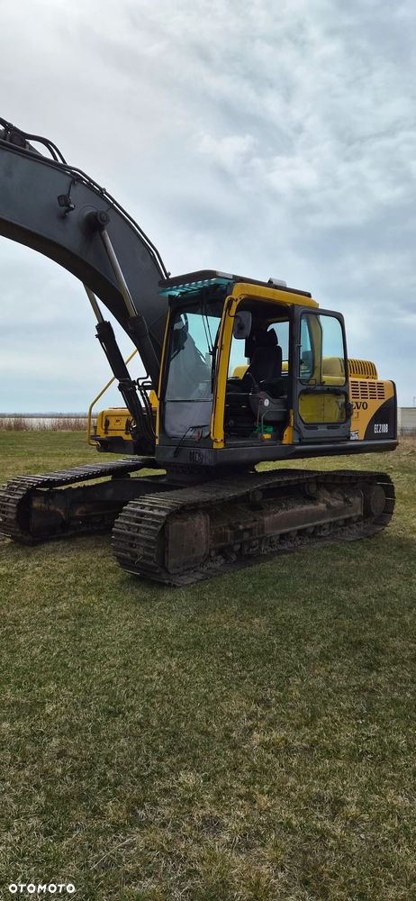 Volvo EC 210 BLC - 3