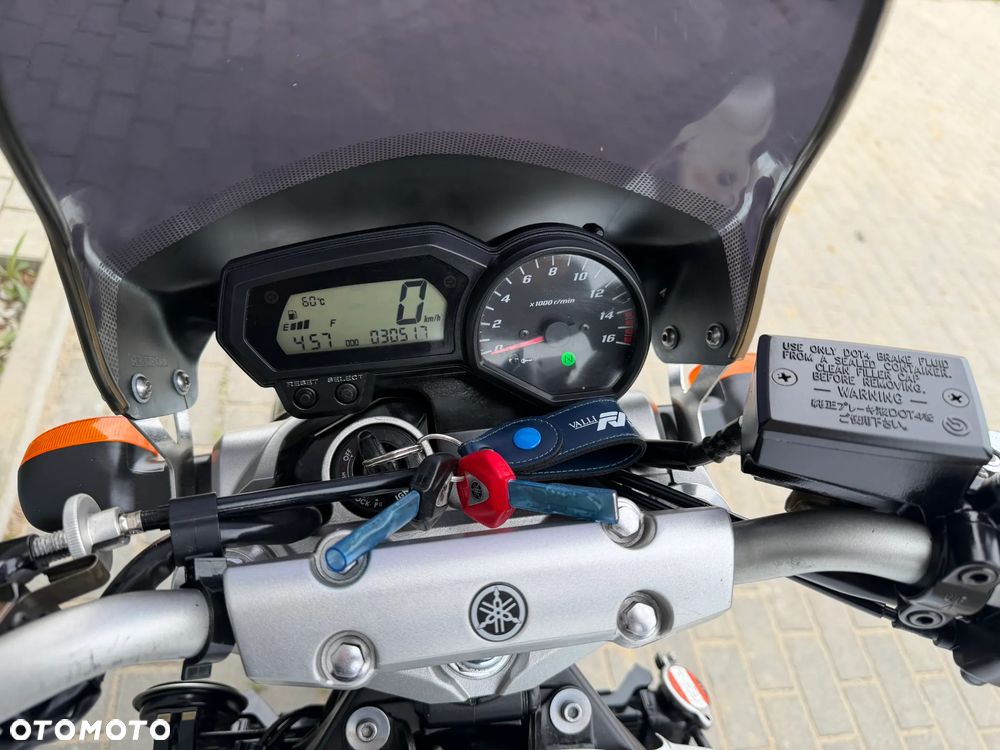 Yamaha FZ - 25