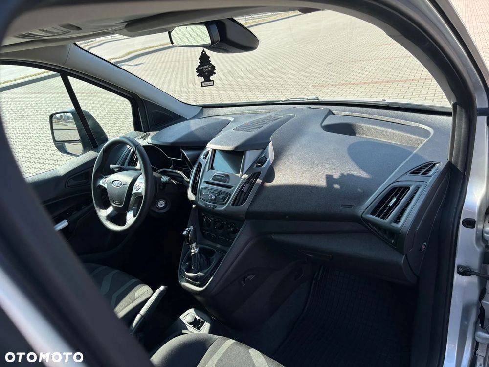 Ford Tourneo Connect Grand - 19