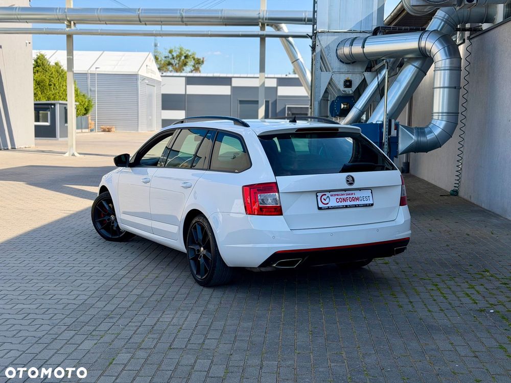 Skoda Octavia 2.0 TDI DSG RS - 13