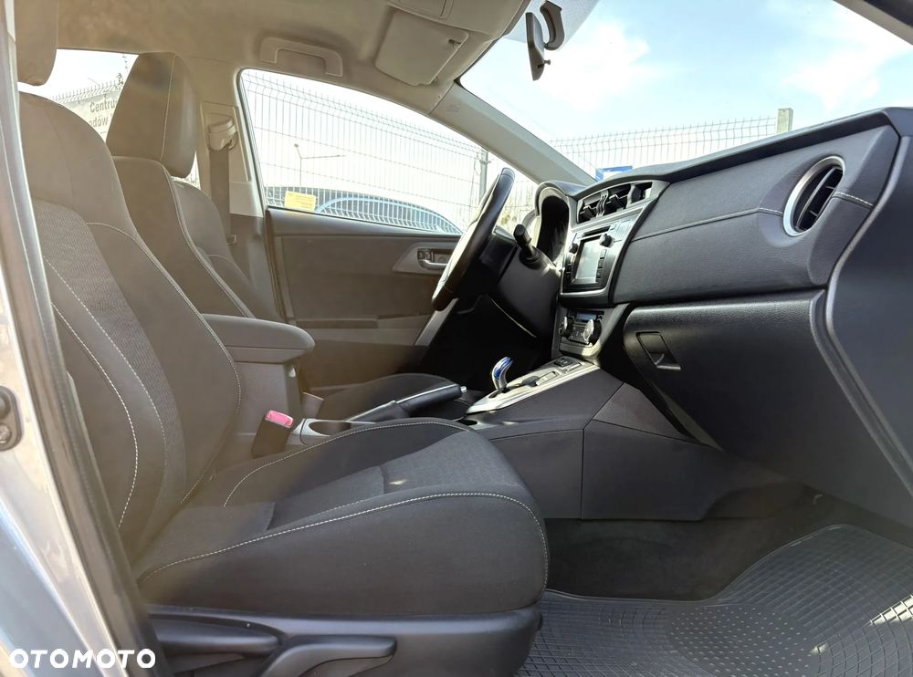 Toyota Auris - 24