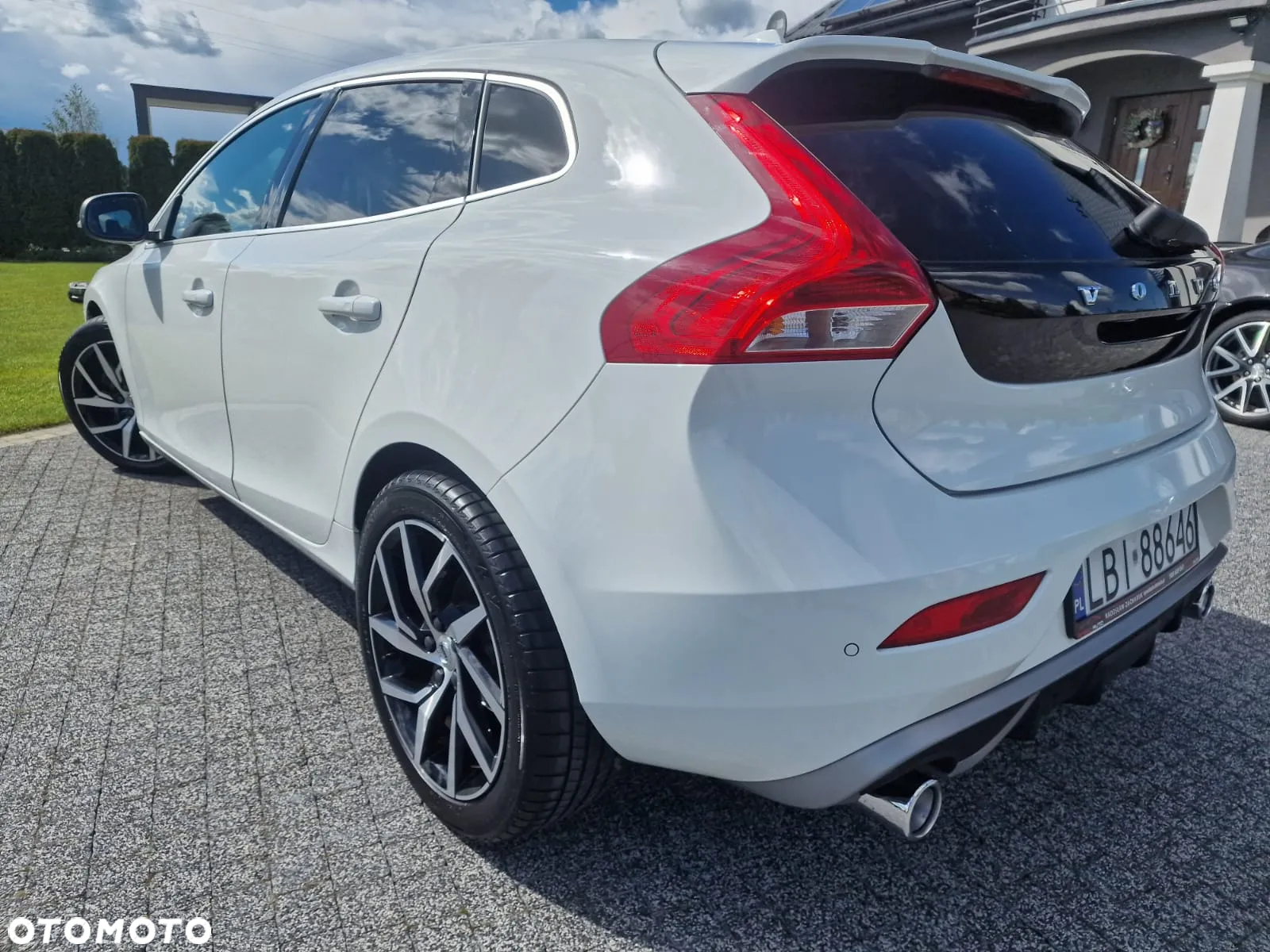 Volvo V40 D3 Geartronic RDesign - 11
