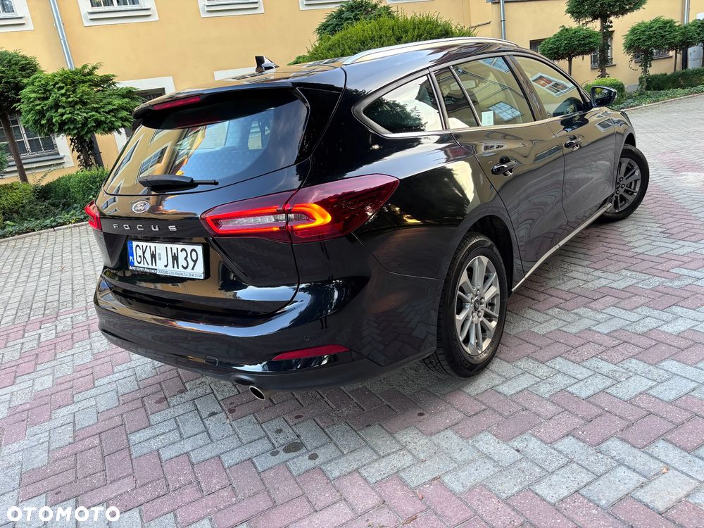 Ford Focus 1.0 EcoBoost Start-Stopp-System COOL&CONNECT DESIGN - 4