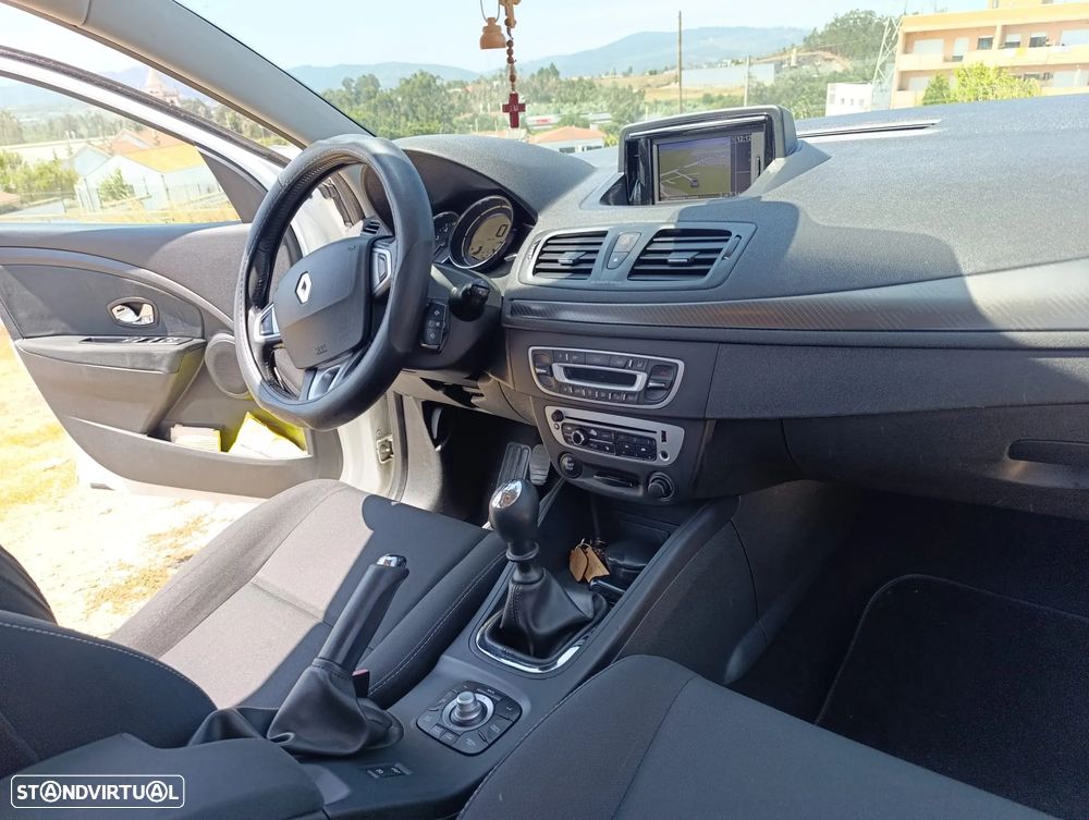 Renault Mégane Sport Tourer ENERGY dCi 110 Start & Stopp Paris Business - 14