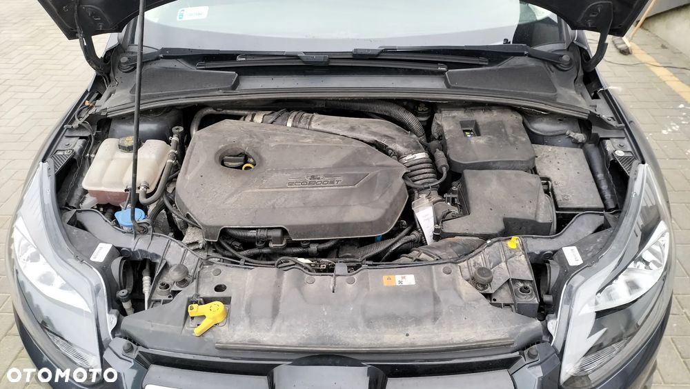 Ford Focus 1.6 EcoBoost Trend - 11