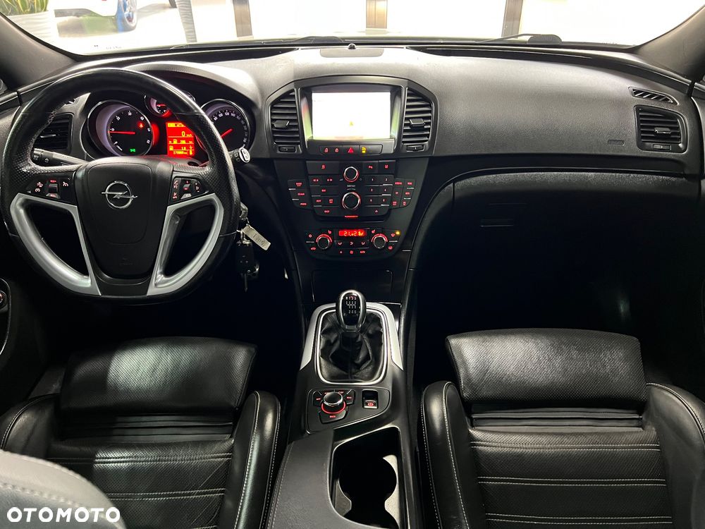 Opel Insignia - 22