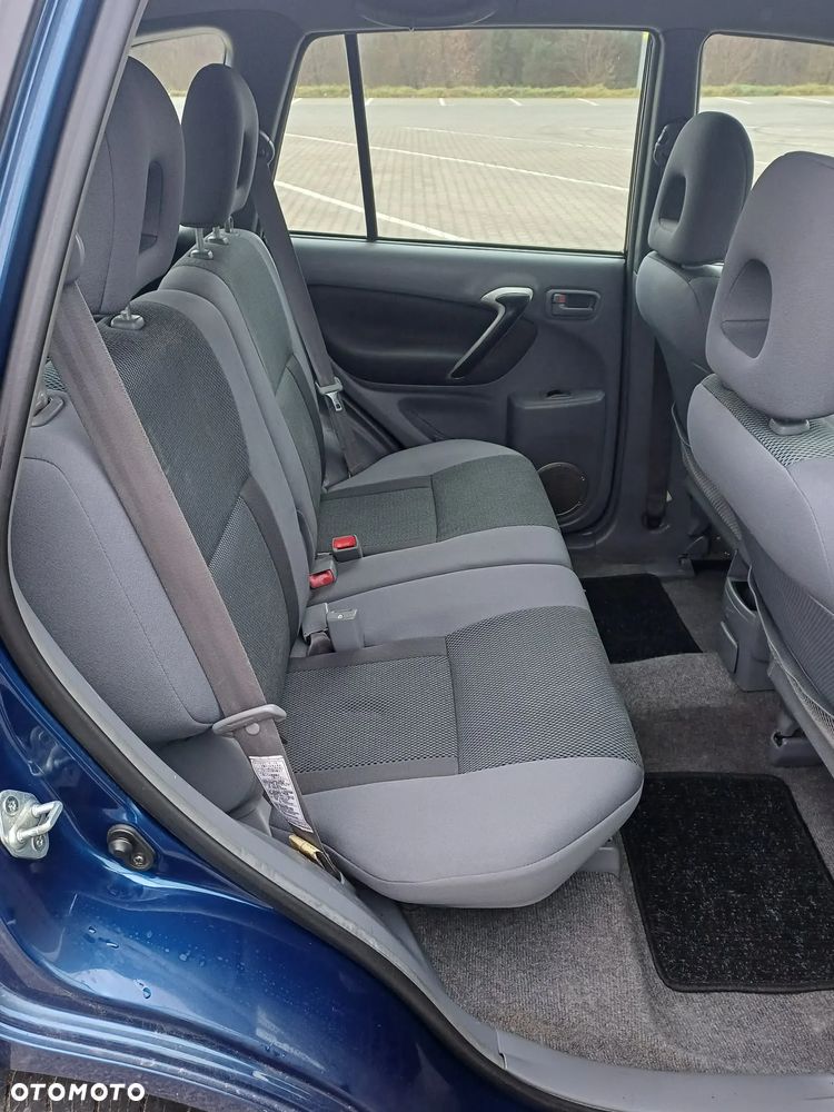 Toyota RAV4 2.0 VVT-i 4x4 - 21