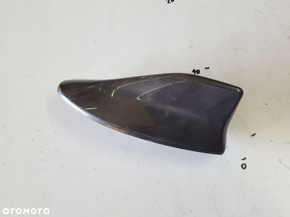 TOYOTA LAND CRUISER 150 LIFT 18-22r ANTENA DACHOWA PŁETWA 1G3 - 4