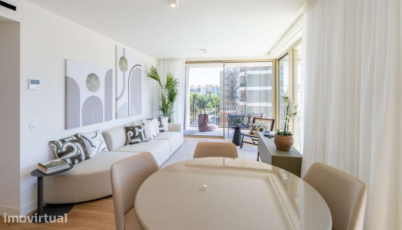 Fernão Magalhães 127: Apartamento T1 à venda no centro do Porto - Grande imagem: 4/30