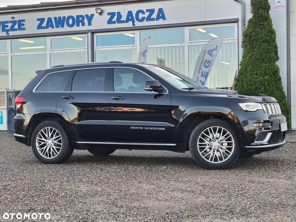 Jeep Grand Cherokee - 12
