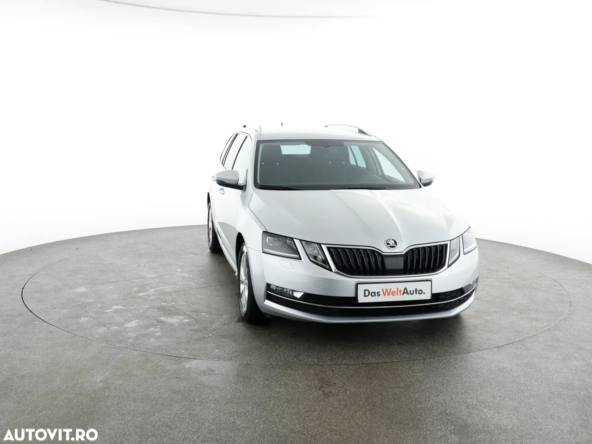 Skoda Octavia 2.0 TDI DSG Style - 2