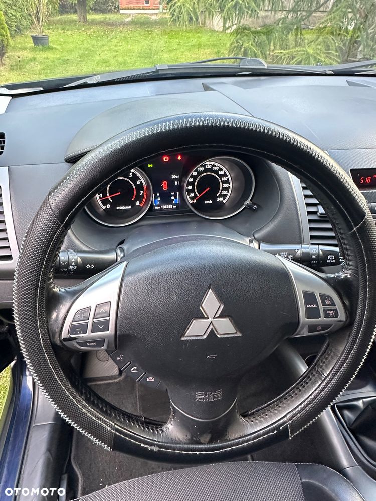 Mitsubishi Outlander - 20