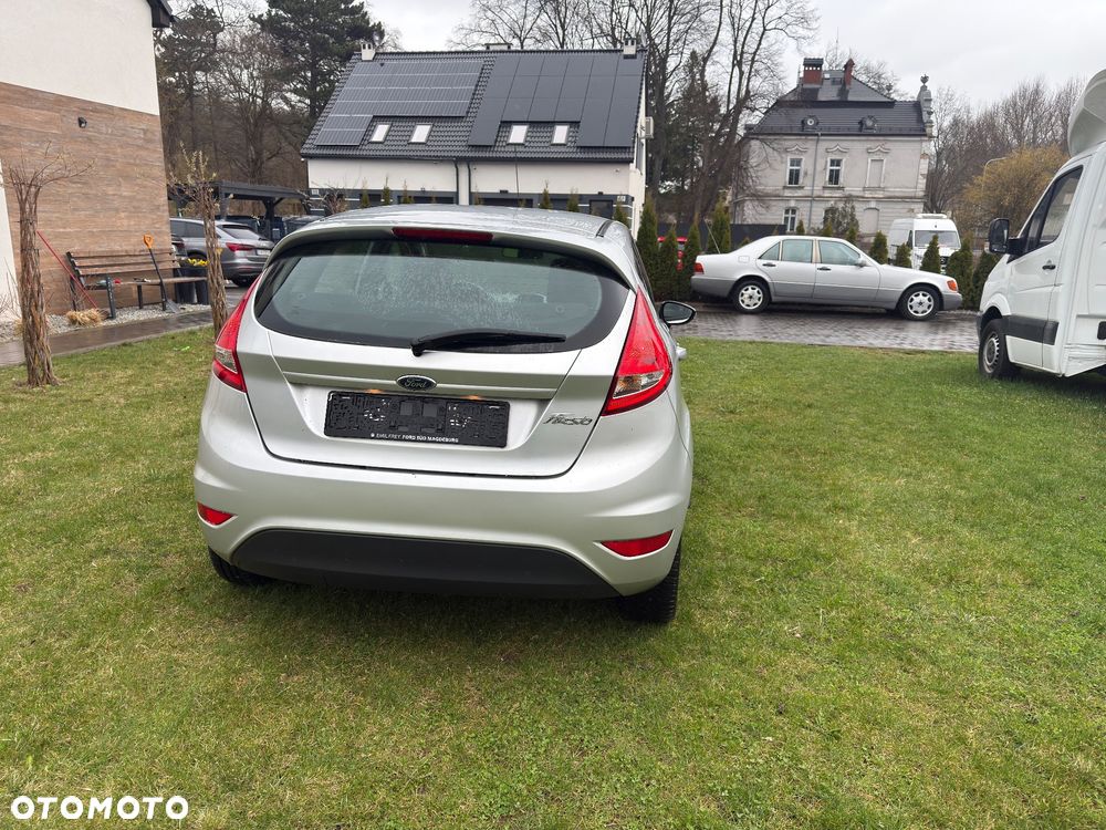 Ford Fiesta 1.25 Champions Edition - 9