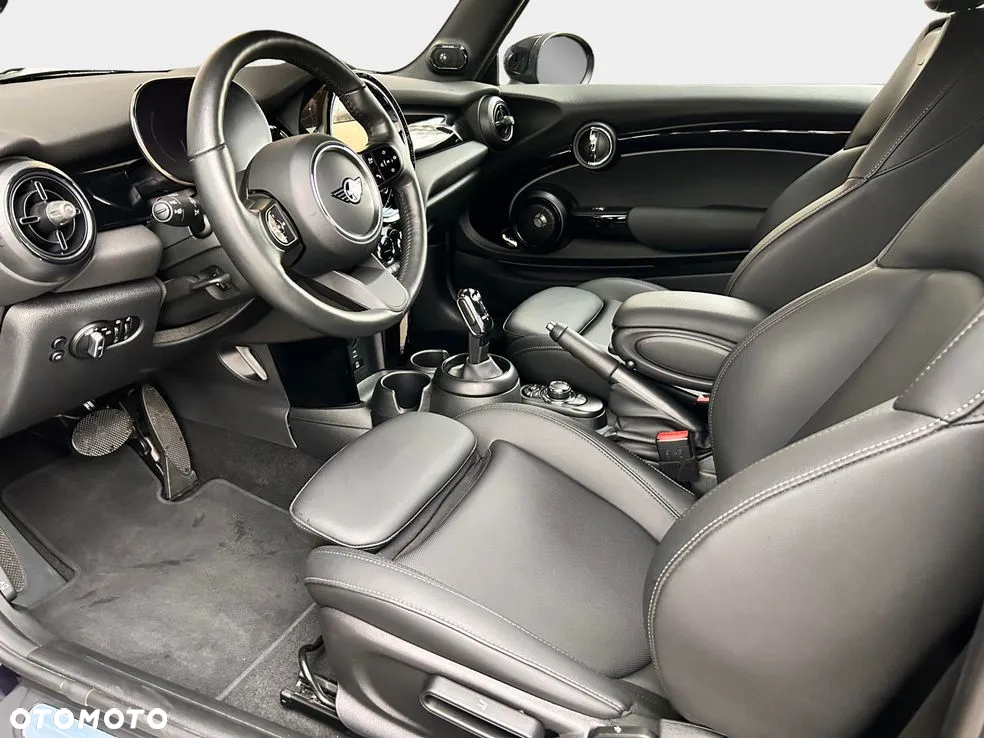 MINI Cooper Classic Trim - 16