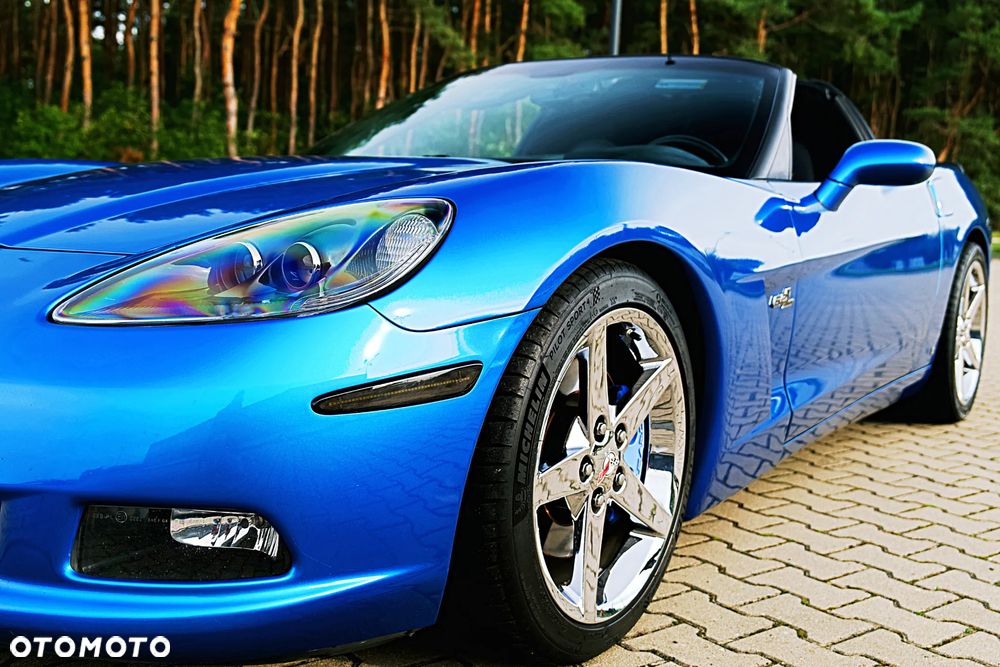 Chevrolet Corvette - 5