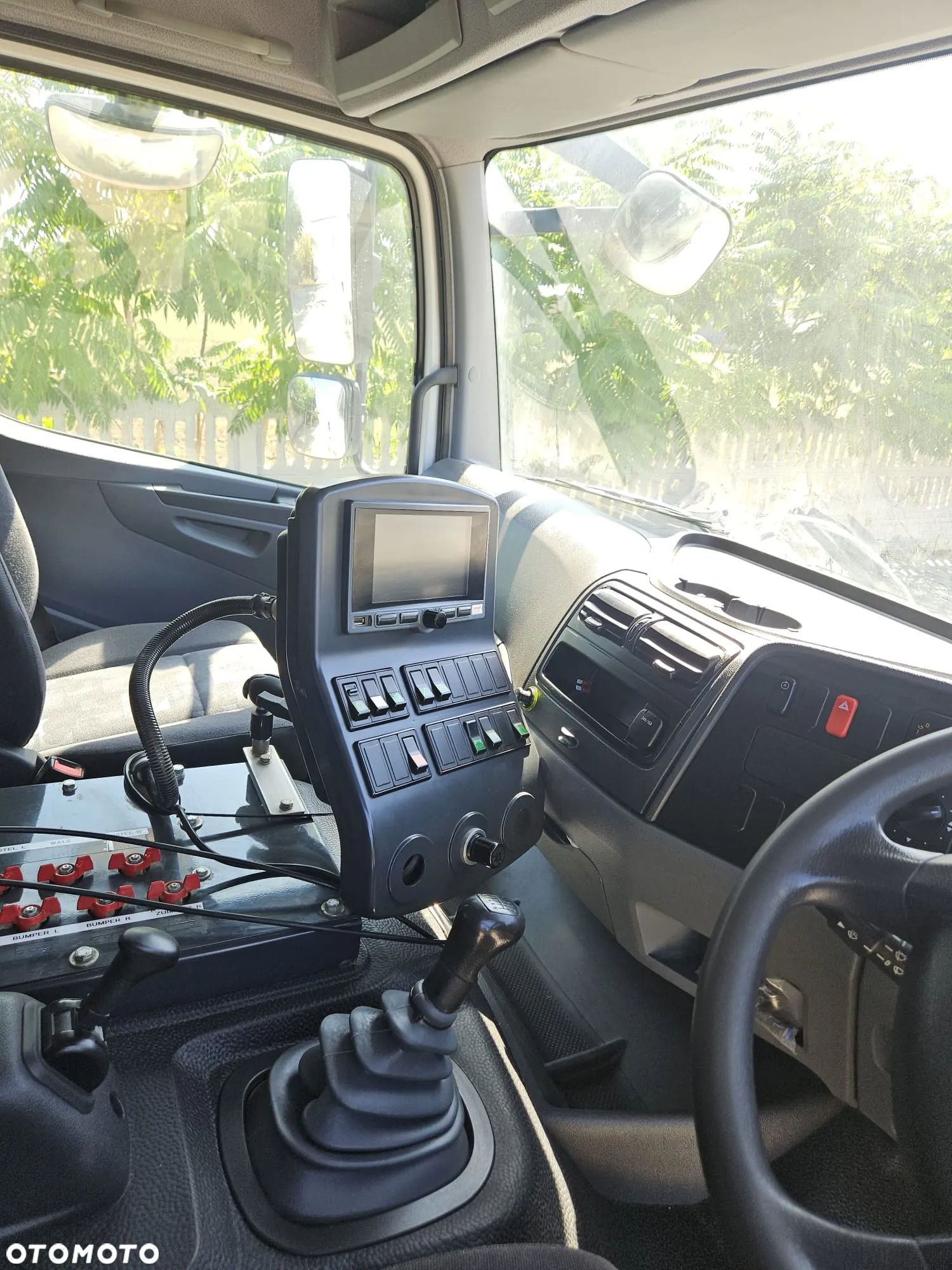 Mercedes-Benz ATEGO - 15