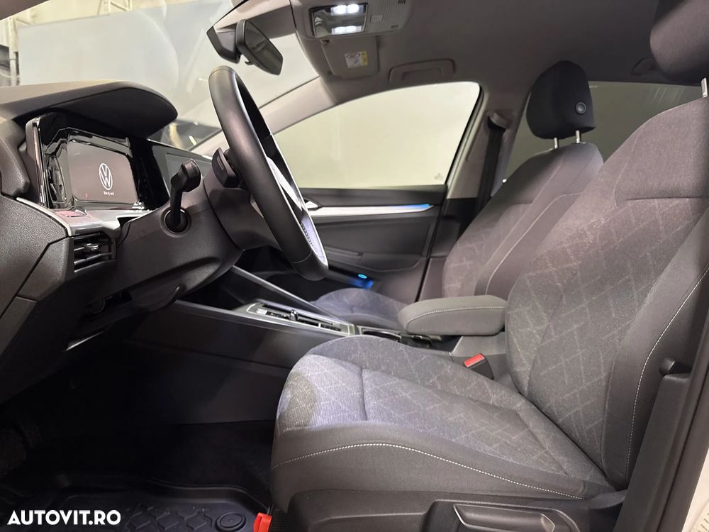Volkswagen Golf - 22