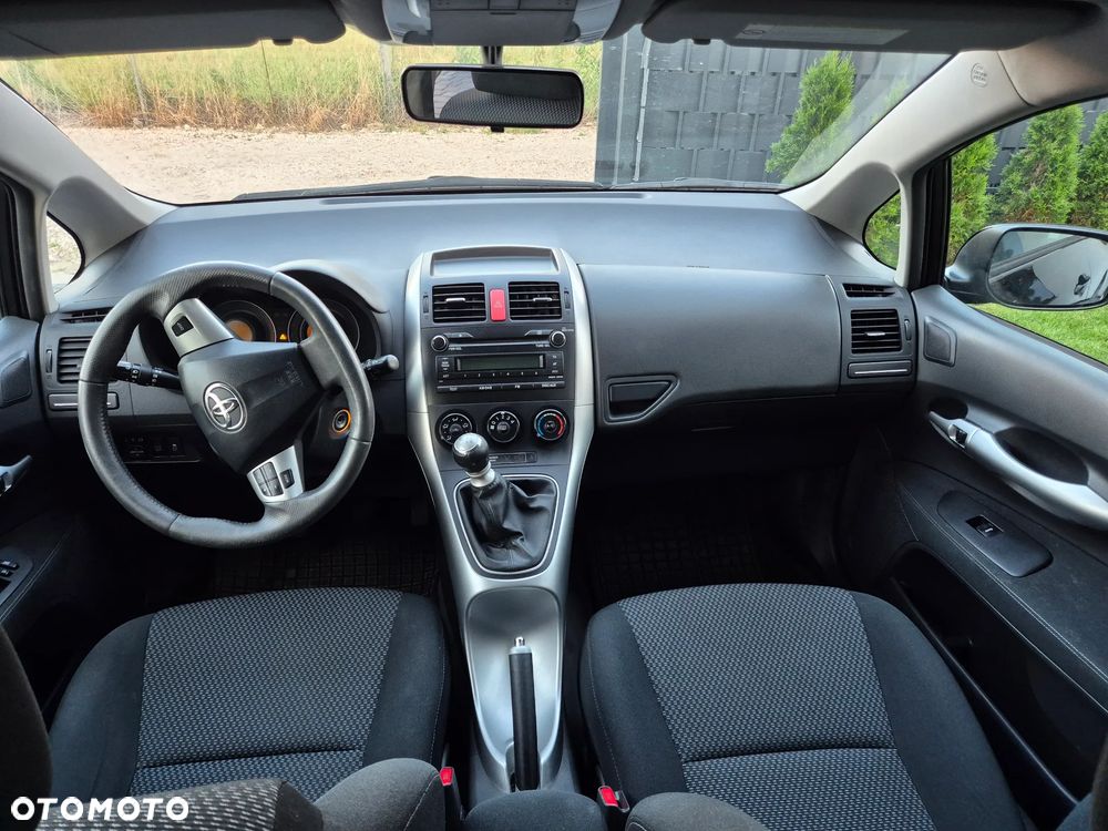 Toyota Auris 1.33 VVT-i Terra - 6