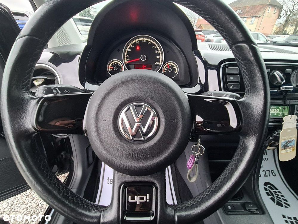 Volkswagen up! 1.0 black - 16