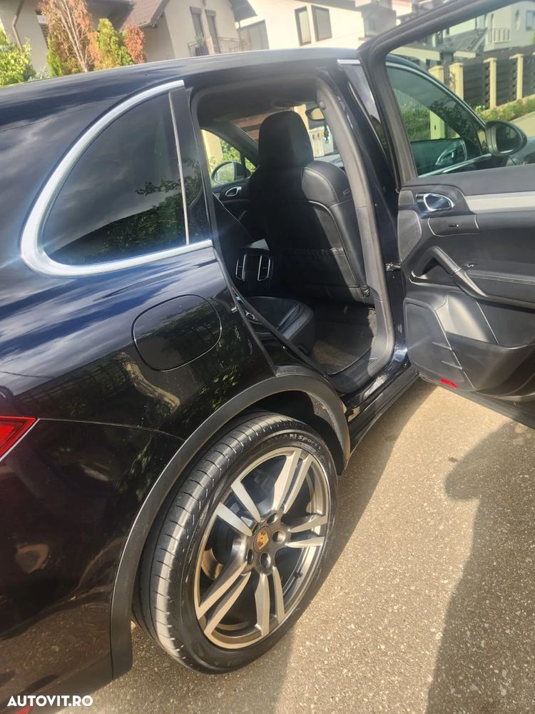 Porsche Cayenne - 20