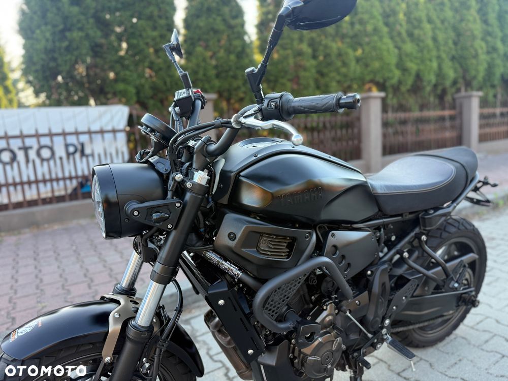 Yamaha XSR - 18