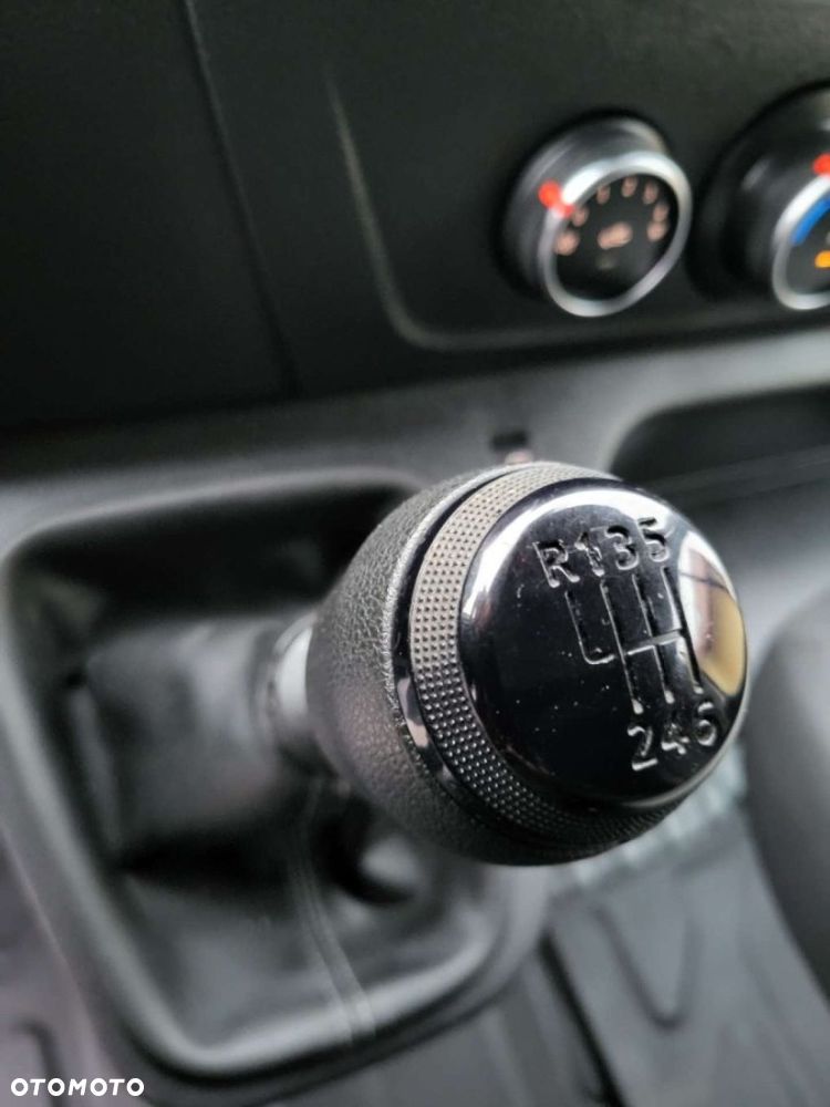 Renault Master kabina XL - 25