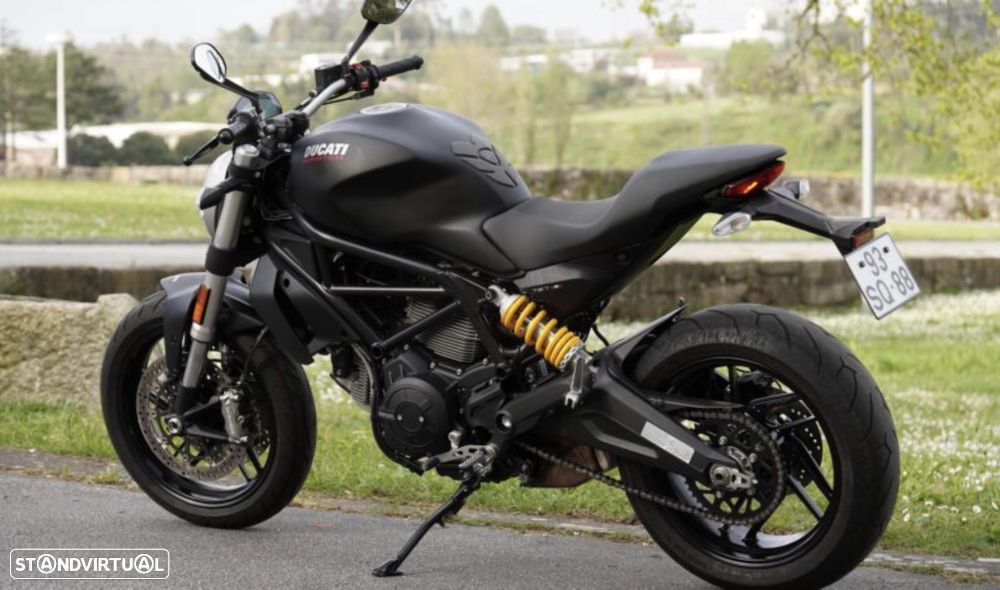 Ducati Monster 797 Dark - 3