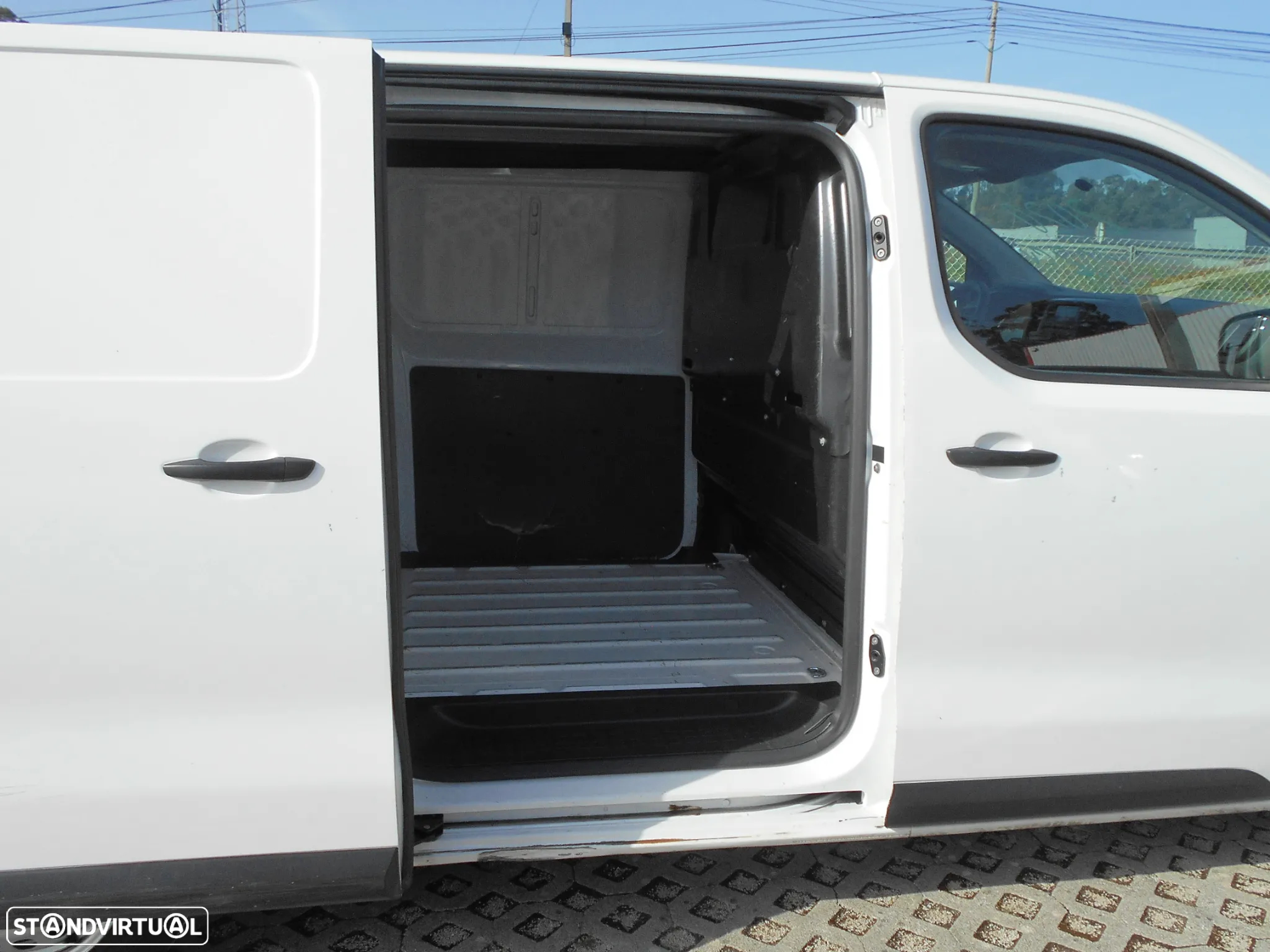Opel VIVARO NOVO MODELO - 8