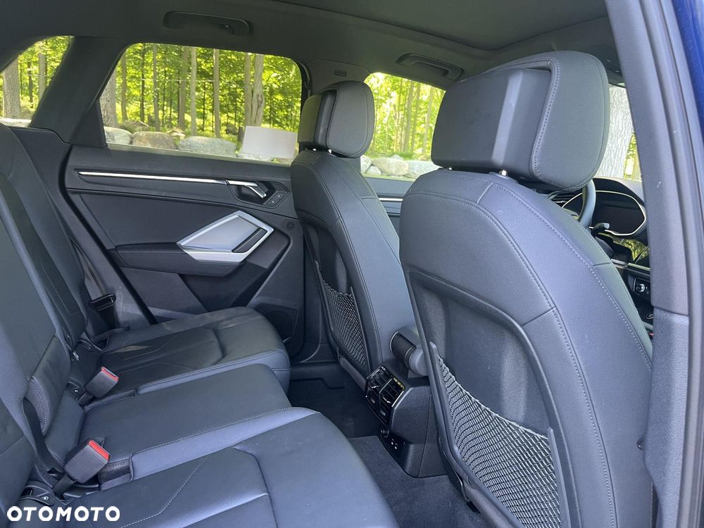 Audi Q3 - 22