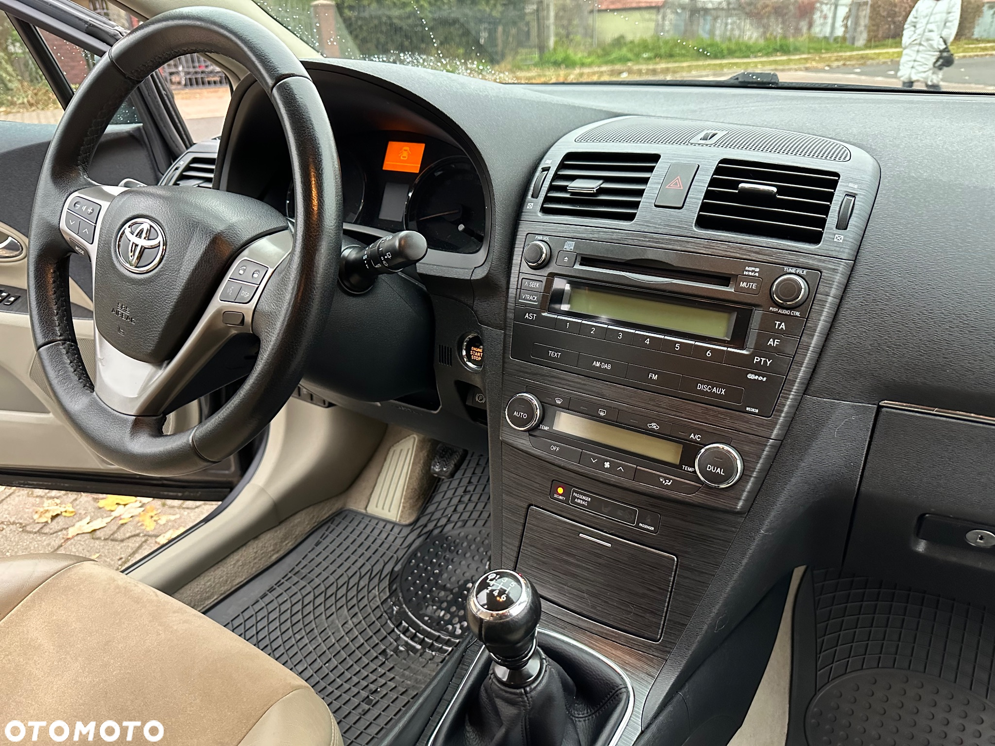 Toyota Avensis - 13