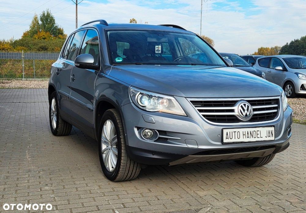 Volkswagen Tiguan - 2