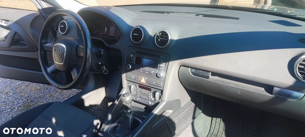 Audi A3 3-drzwiowe 2.0 TDI Attraction - 12