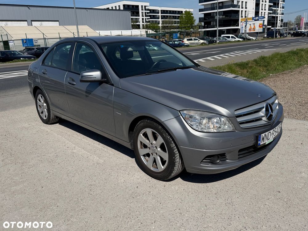 Mercedes-Benz Klasa C 180 Kompressor BlueEFFICIENCY Elegance - 3
